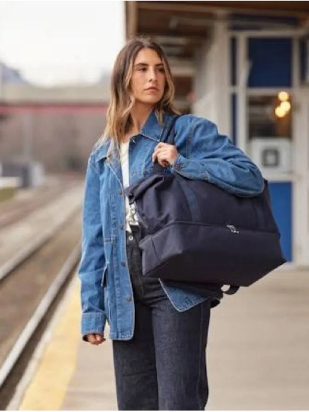 Lo & Sons Catalina Deluxe Large Navy Weekender Travel Duffel Bag 49L